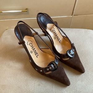 Vintage Chanel Slingbacks